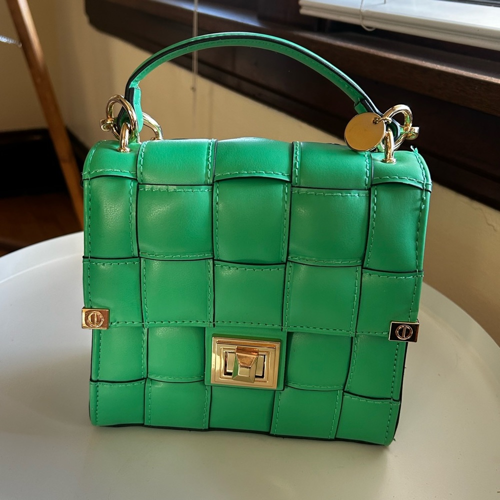 Green Woven Handbag with Gold Accents